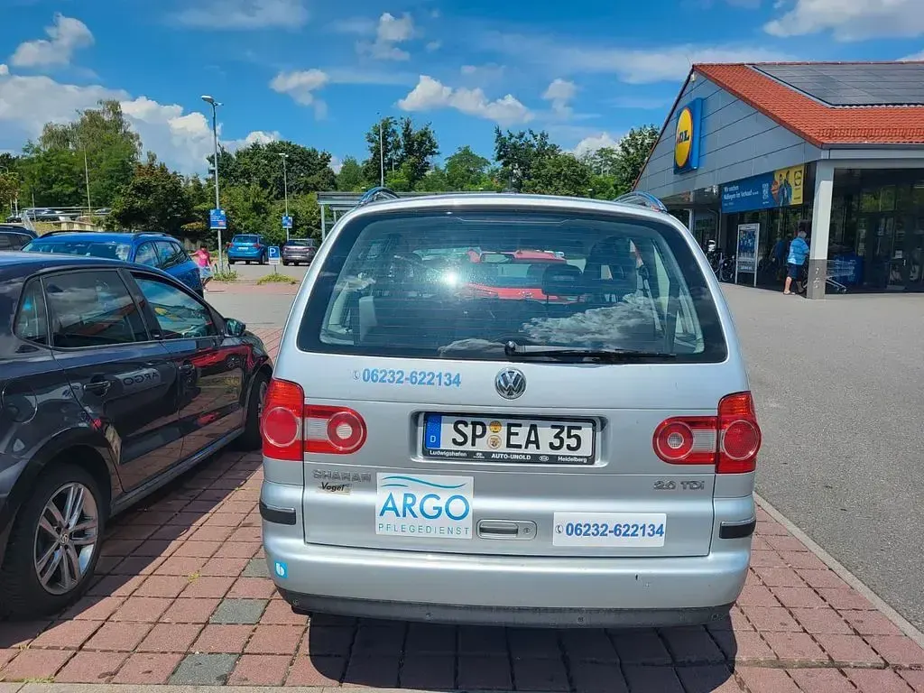 Gebraucht VW Sharan Comfortline 140 PS (102 kW) 2008 Grau Van / Kleinbus