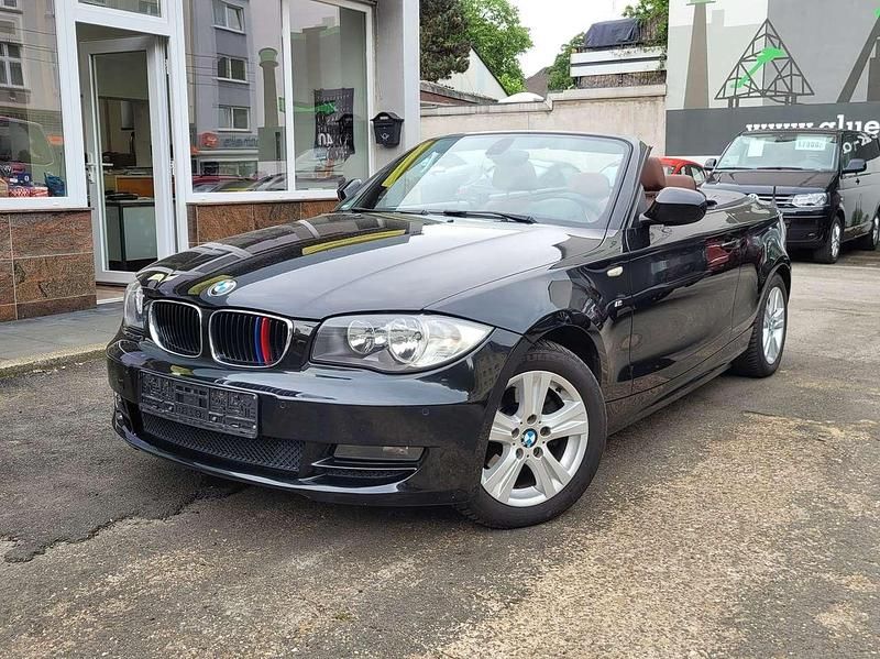 Black sapphire metallic Gebraucht 2010 BMW 118 Cabriolet M Sport Cabrio | 8.490 € (Fairer Preis) - Bild 1/4