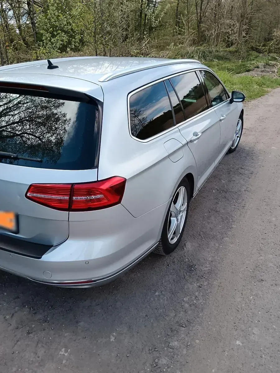 Gebraucht VW Passat Highline 150 PS (110 kW) 2017 Silber Kombi