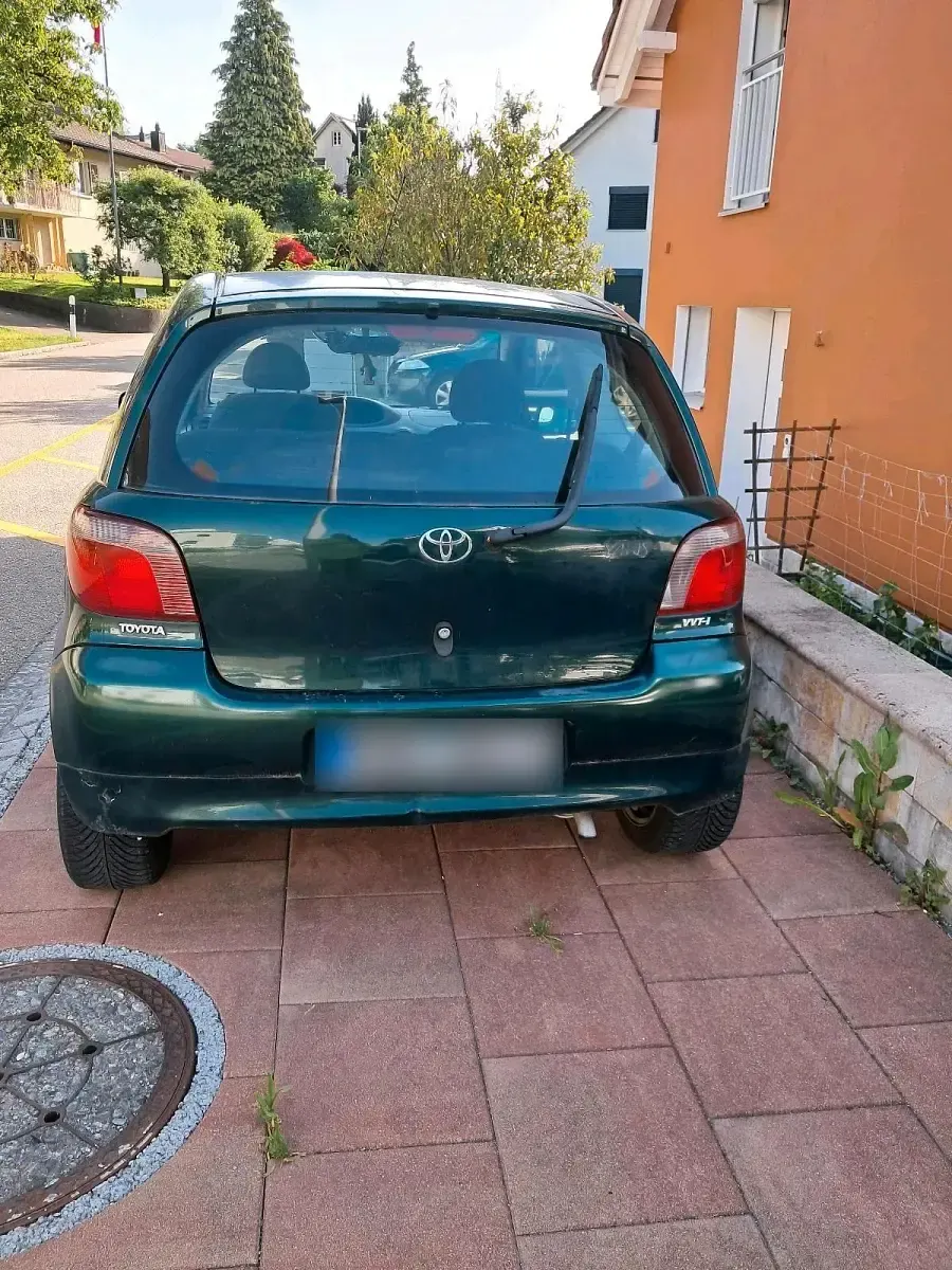 Gebraucht Toyota Yaris 87 PS (63 kW) 2003 Grün Kleinwagen