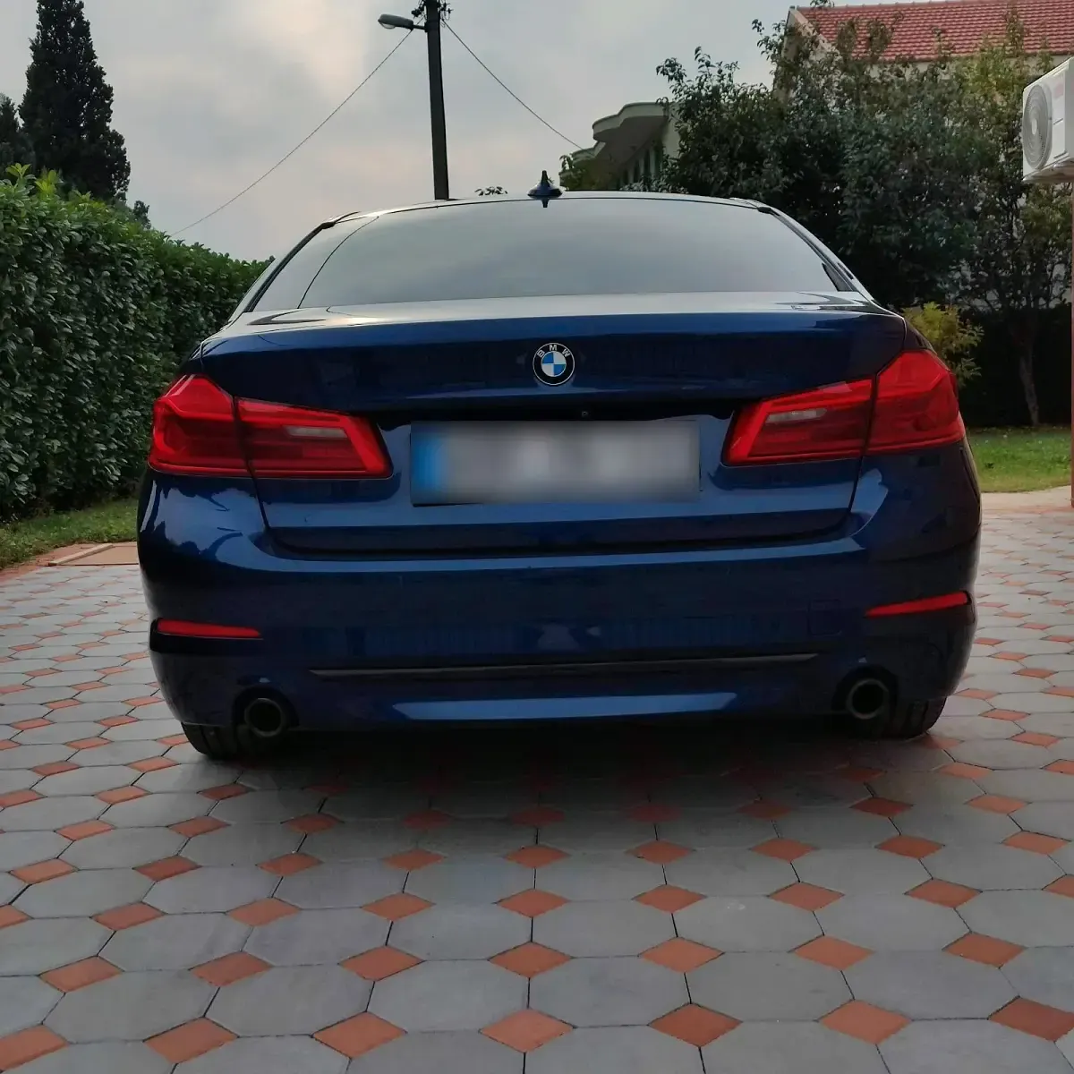 Gebraucht BMW 530 265 PS (194 kW) 2017 Blau Limousine