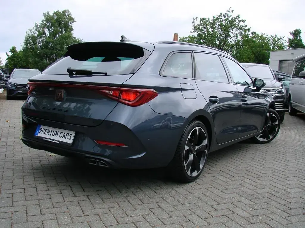 Gebraucht Cupra Leon 150 PS (110 kW) 2024 Magnetic tech grey metallic (metallic) Kombi