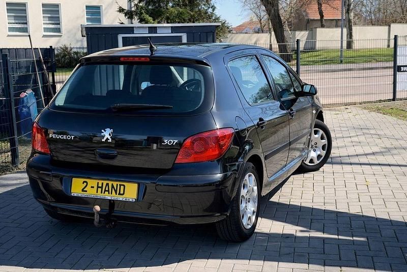 Gebraucht Peugeot 307 109 PS (80 kW) 2008 Schwarz Limousine