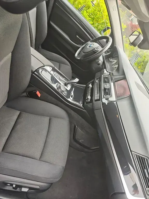 Gebraucht BMW 525 218 PS (160 kW) 2015 Blau Kombi