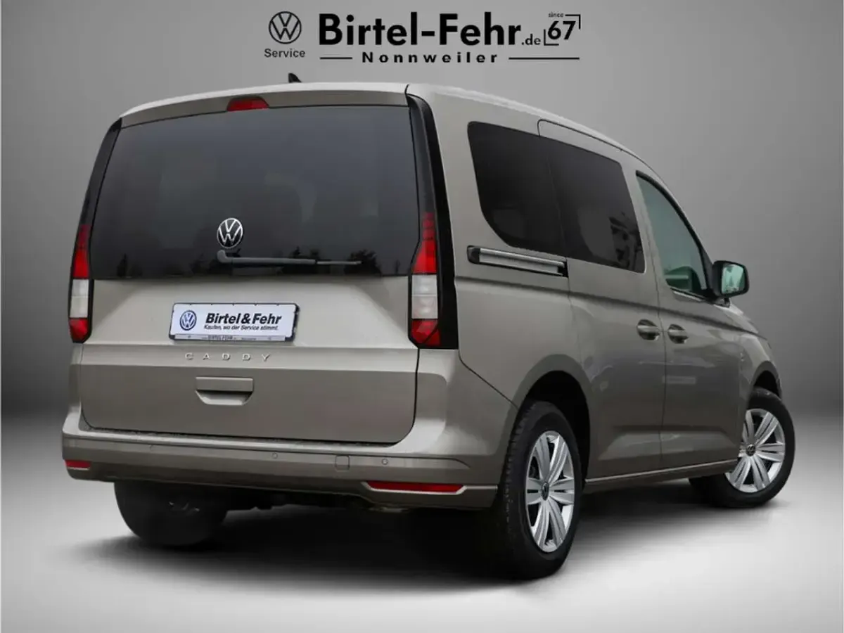 Neu VW Caddy 116 PS (85 kW) 2026 Hellblau Van / Kleinbus