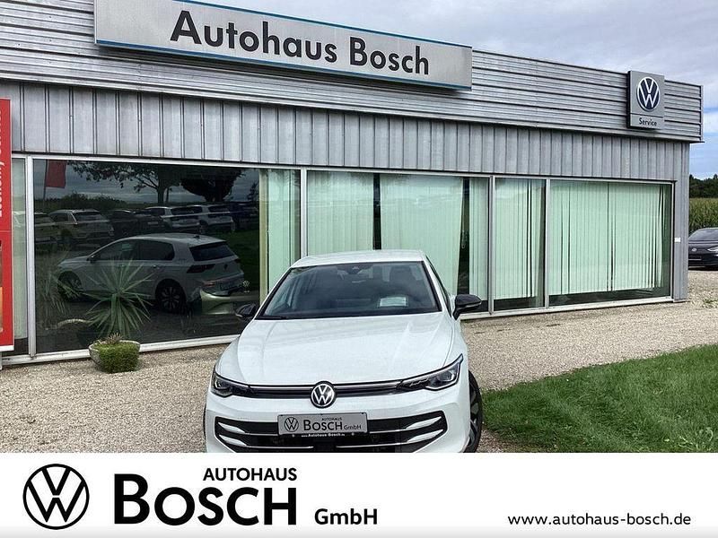 Pure white Gebraucht 2025 VW Golf VIII Goal Limousine | 24.750 € (Superpreis) - Bild 1/4