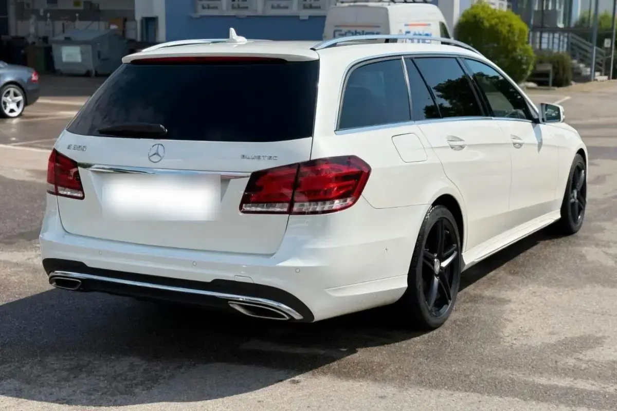 Gebraucht Mercedes E350 Avantgarde 252 PS (185 kW) 2014 Weiß Kombi