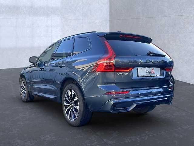 Gebraucht Volvo XC60 Plus 197 PS (144 kW) 2022 Blau SUV