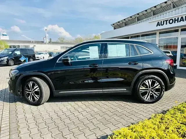 Gebraucht Mercedes GLA200 Progressive 150 PS (110 kW) 2024 Nachtschwarz SUV