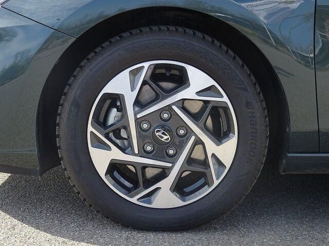 Gebraucht Hyundai i30 99 PS (72 kW) 2024 Grün Limousine