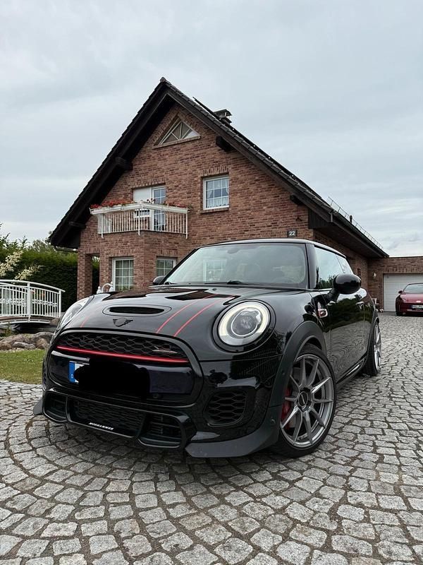 Schwarz Gebraucht 2015 Mini John Cooper Works Coupé Coupé | 18.500 € - Bild 1/4