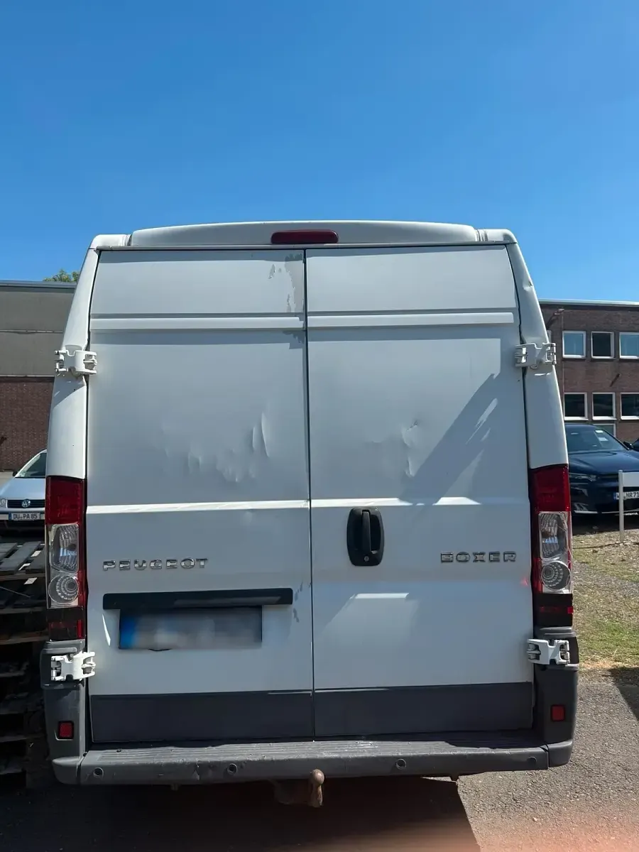 Gebraucht Peugeot Boxer 101 PS (74 kW) 2011 Weiß Van