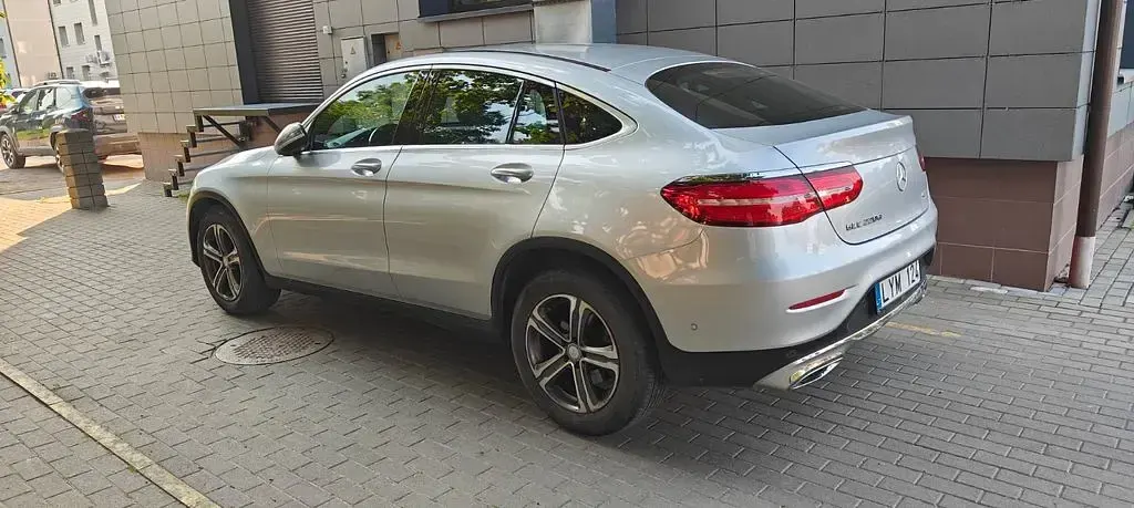 Gebraucht Mercedes GLC220 170 PS (125 kW) 2017 Silber SUV