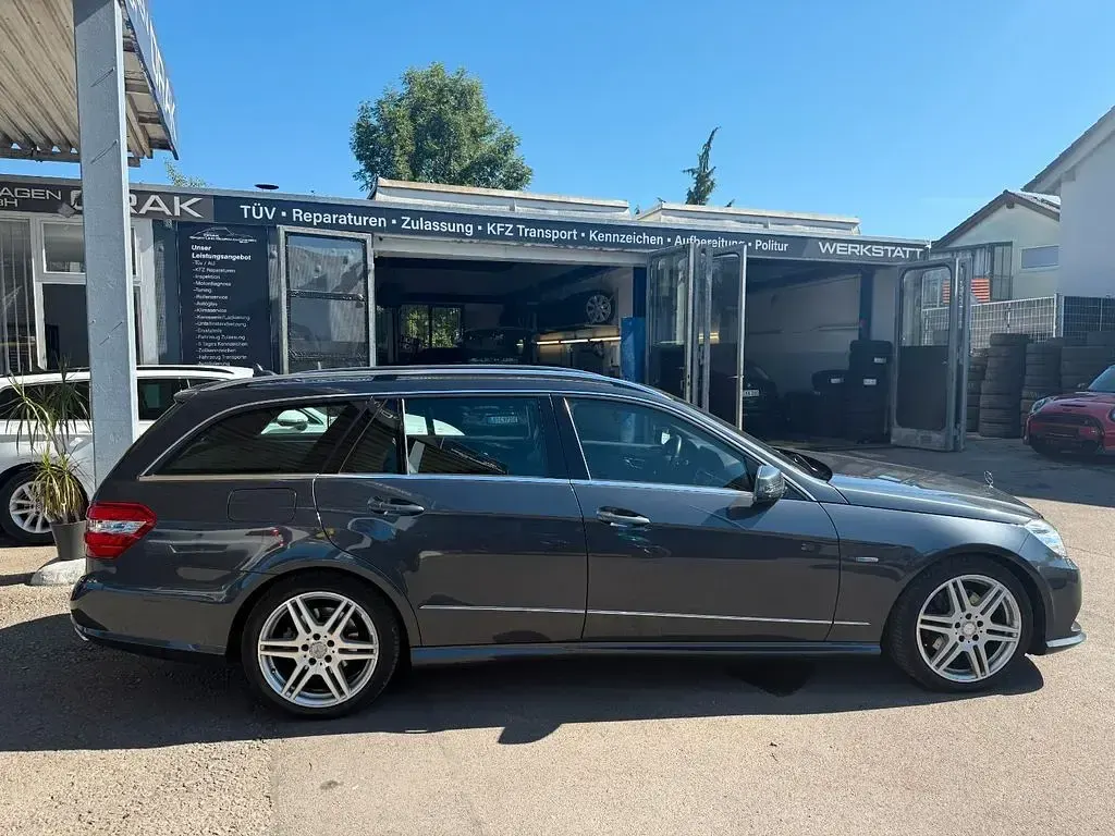 Gebraucht Mercedes E350 231 PS (169 kW) 2010 Grau Kombi