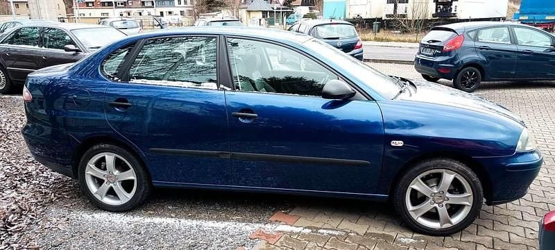 Gebraucht Seat Cordoba 75 PS (55 kW) 2005 Blau Limousine