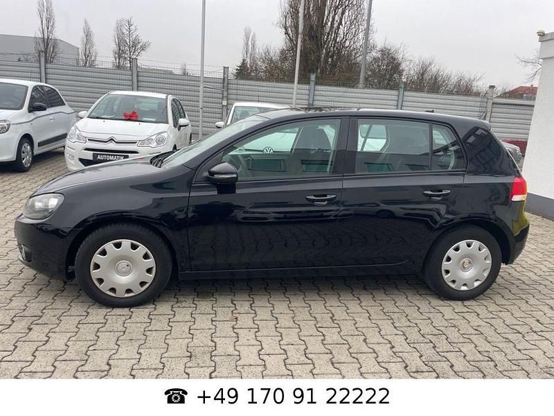 Schwarz Gebraucht 2011 VW Golf VI Trendline Limousine | 9.490 € (Fairer Preis) - Bild 1/4