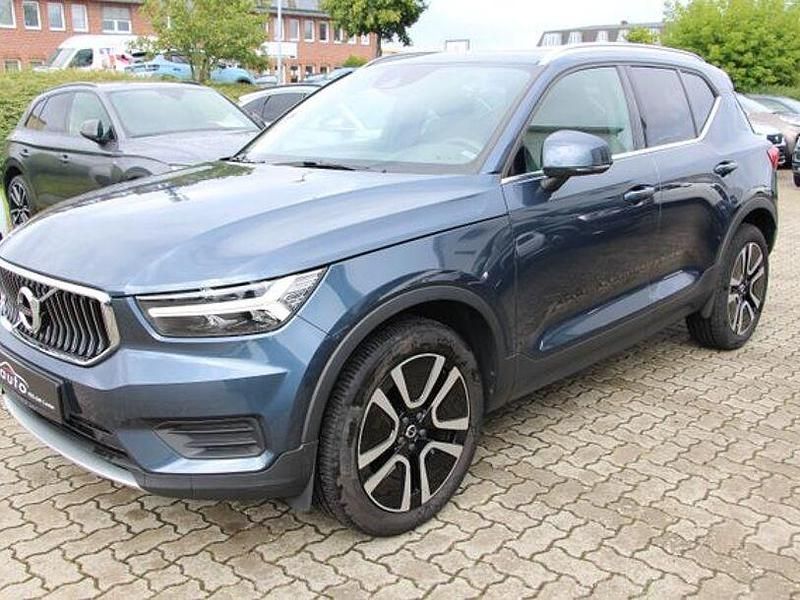 Gebraucht Volvo XC40 Inscription 150 PS (110 kW) 2019 Blau SUV