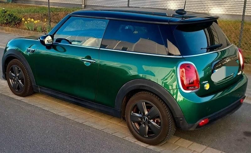 Gebraucht Mini Cooper SE 135 kW (184 PS) 2022 Grün Kleinwagen