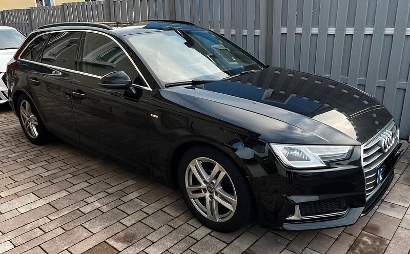 Gebraucht Audi A4 Black Edition 150 PS (110 kW) 2019 Schwarz Kombi