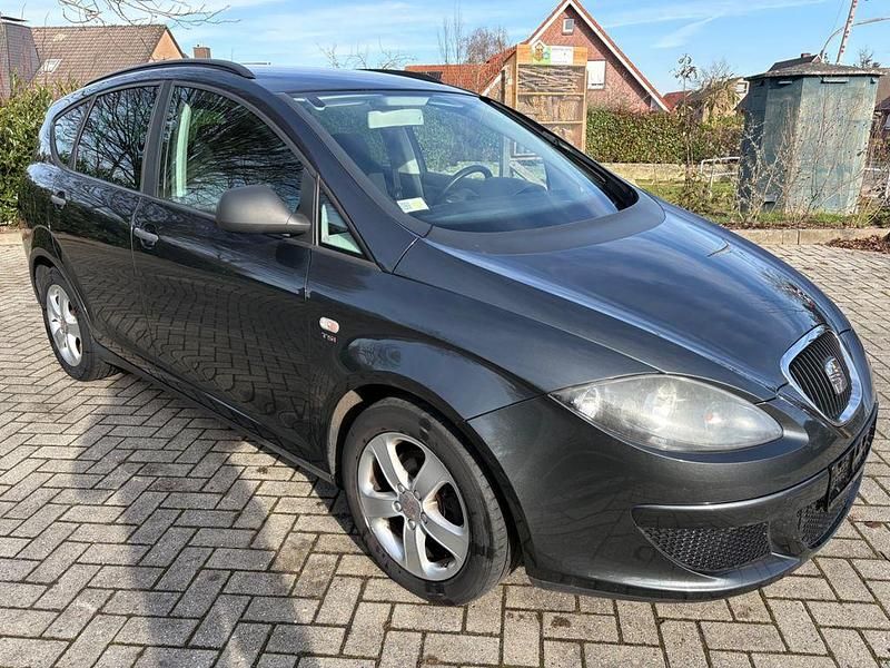 Gebraucht Seat Altea XL Sport 125 PS (91 kW) 2009 Grau Van / Kleinbus