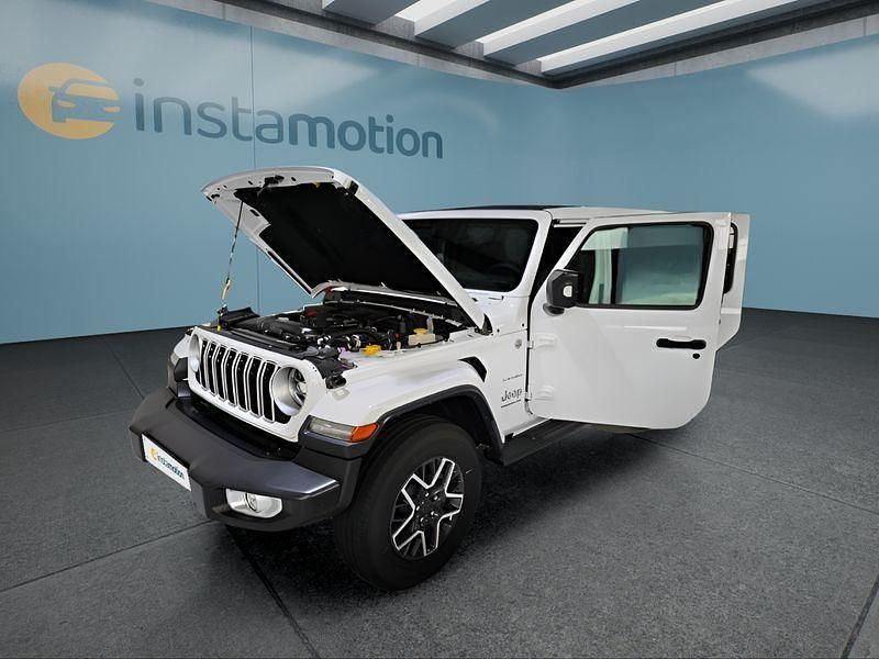 Weiß Gebraucht 2024 Jeep Wrangler Sahara SUV | 61.449 € (Fairer Preis) - Bild 1/4