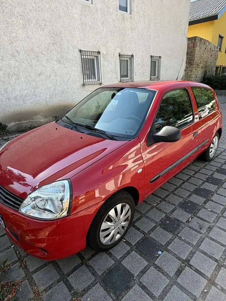 Gebraucht Renault Clio Night&Day 75 PS (55 kW) 2010 Kleinwagen