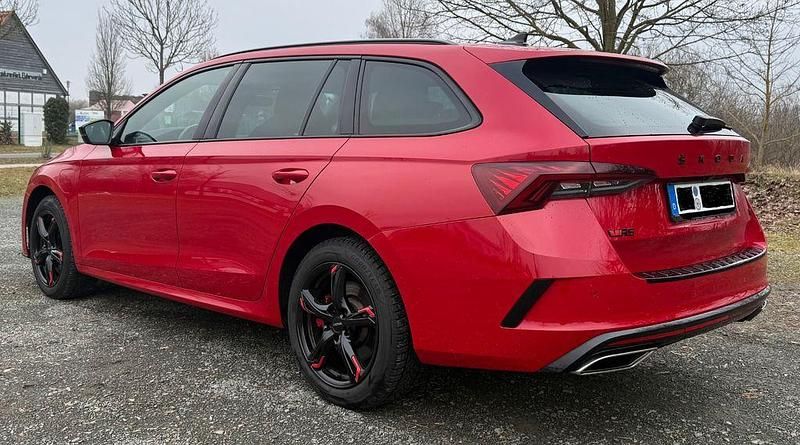 Gebraucht Skoda Octavia RS 245 PS (180 kW) 2021 Rot Kombi