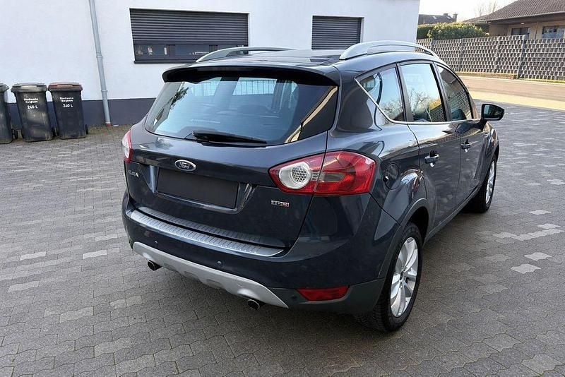 Gebraucht Ford Kuga Titanium 163 PS (119 kW) 2010 Grau SUV