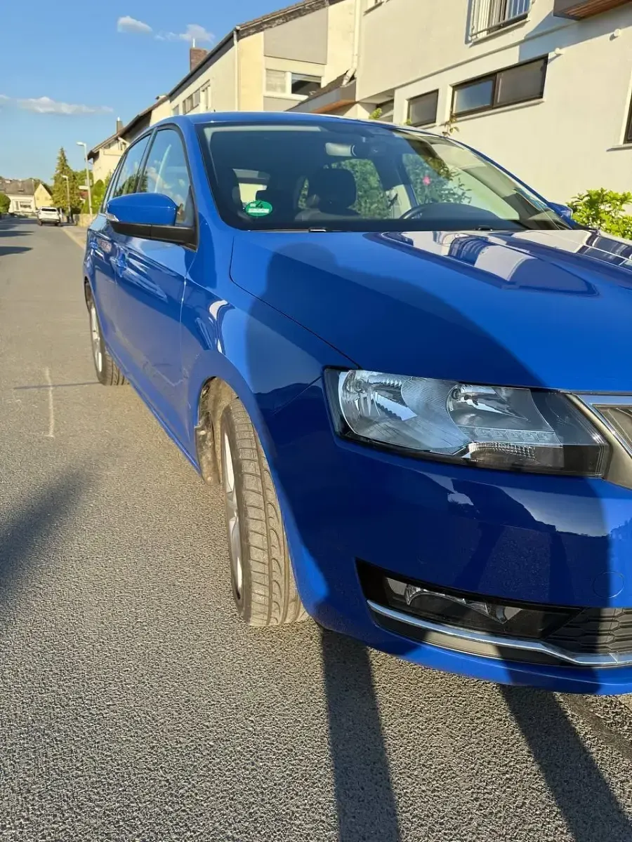 Gebraucht Skoda Rapid 68 PS (50 kW) 2018 Blau Kleinwagen