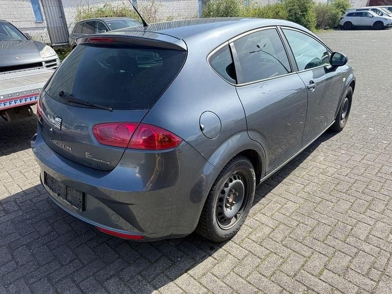 Gebraucht Seat Leon Stylance 105 PS (77 kW) 2011 Schwarz Kleinwagen