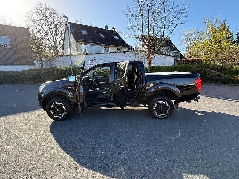 Gebraucht Nissan Navara Acenta 190 PS (139 kW) 2022 Schwarz Pickup