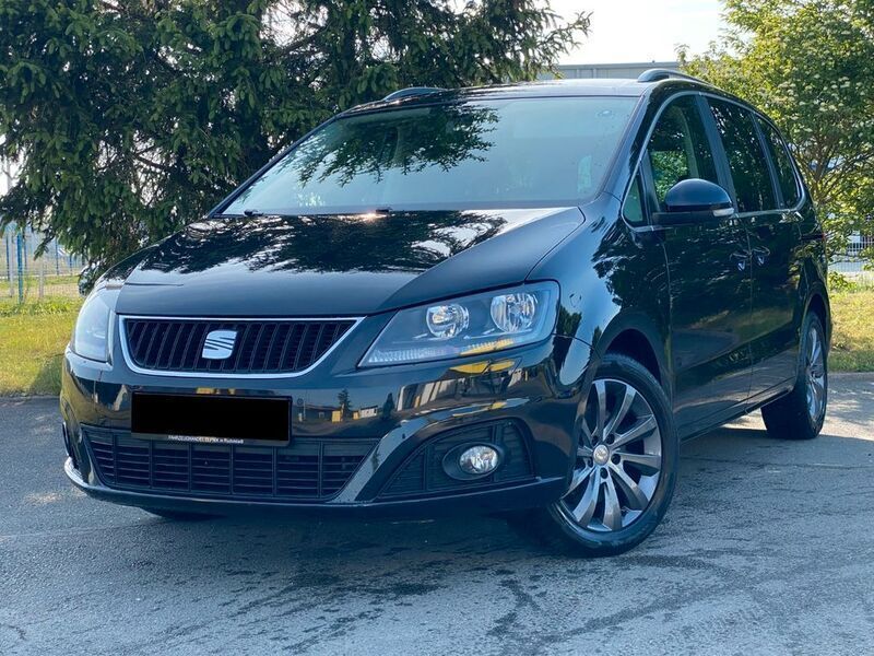 Schwarz Gebraucht 2015 Seat Alhambra I-Tech Van / Kleinbus | 16.930 € (Fairer Preis) - Bild 1/4