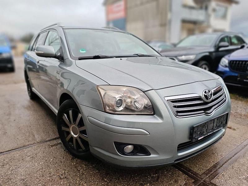Grau Gebraucht 2008 Toyota Avensis Team Kombi | 1.900 € (Superpreis) - Bild 1/4