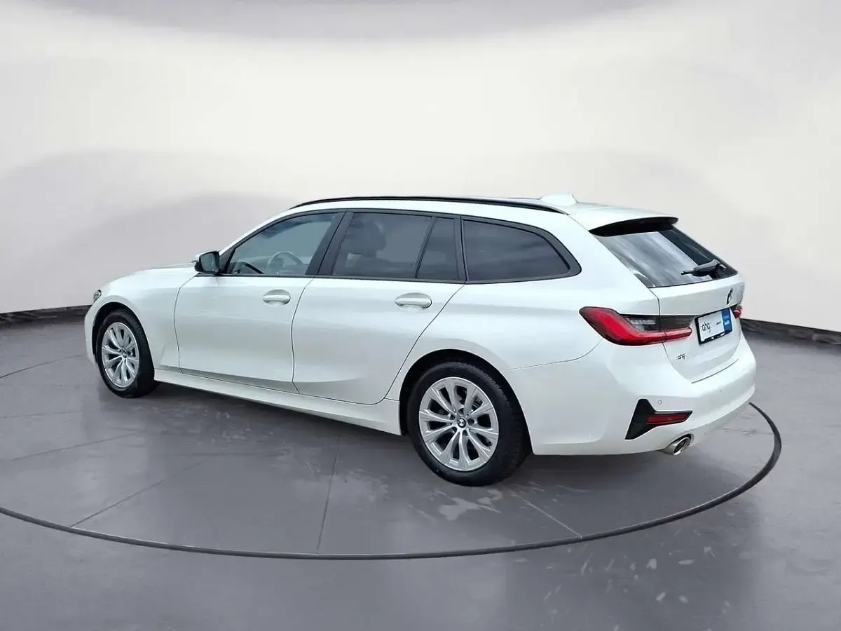 Gebraucht BMW 320 Advantage 190 PS (139 kW) 2021 Weiß Kombi