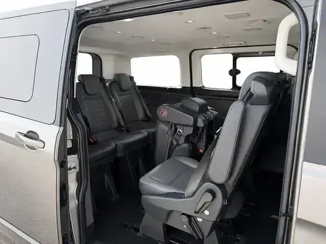 Gebraucht Ford Tourneo Custom Titanium 250 PS (183 kW) 2020 Silber Van