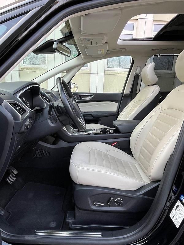 Gebraucht Ford Galaxy Titanium 209 PS (153 kW) 2016 Schwarz Van / Kleinbus