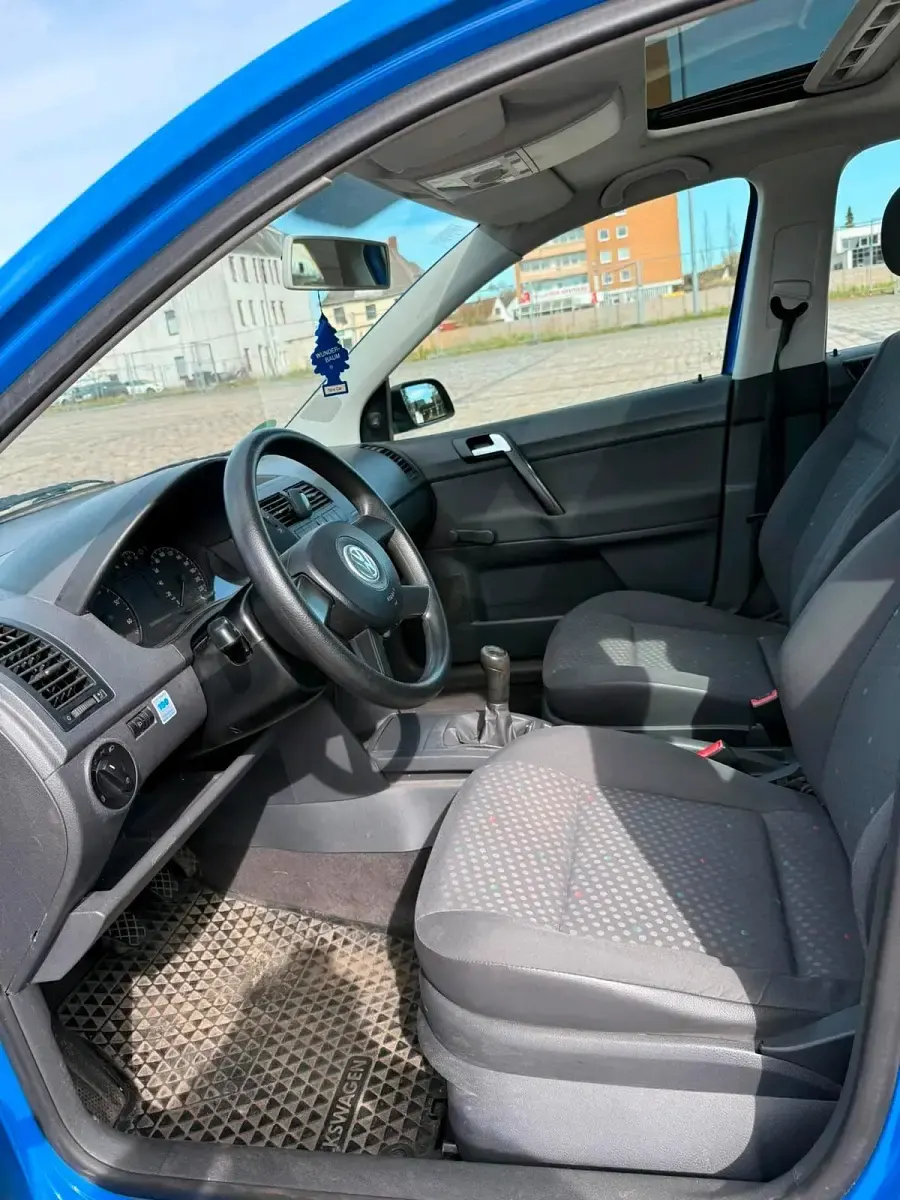 Gebraucht VW Polo 54 PS (39 kW) 2005 Blau Kleinwagen