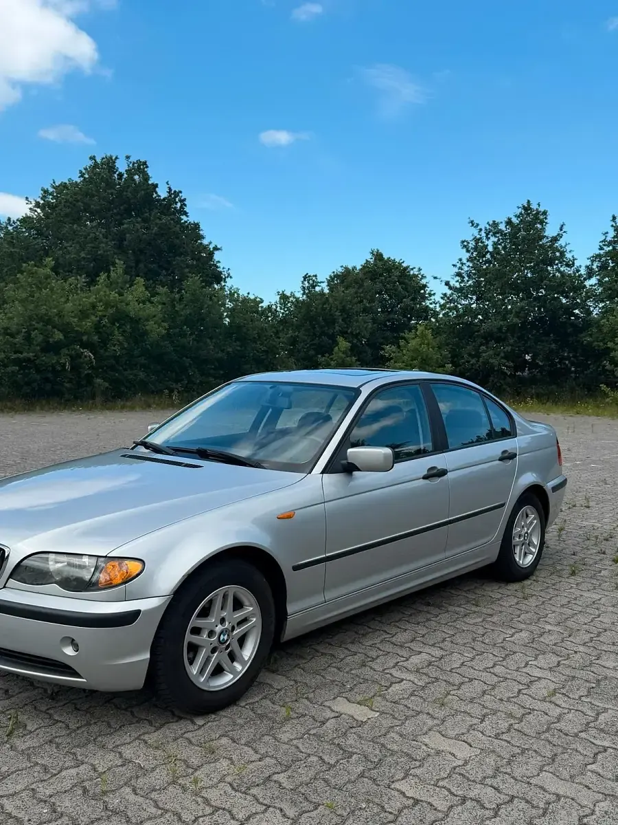 Gebraucht BMW 316 116 PS (85 kW) 2004 Silber Limousine
