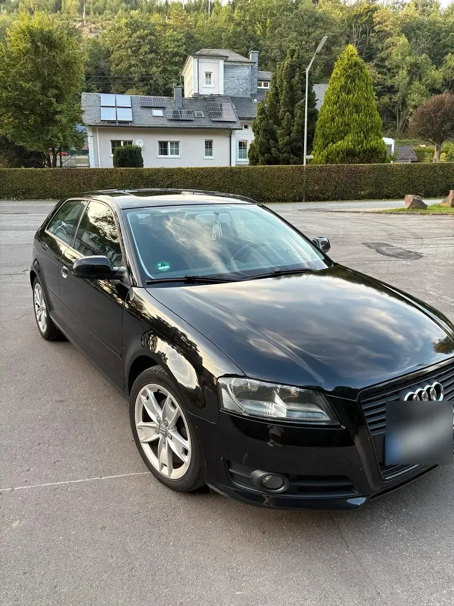 Gebraucht Audi A3 125 PS (91 kW) 2010 Schwarz Kleinwagen