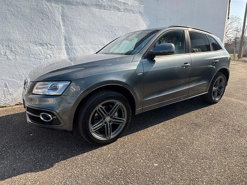 Gebraucht Audi Q5 S-Line 177 PS (130 kW) 2014 Grau SUV