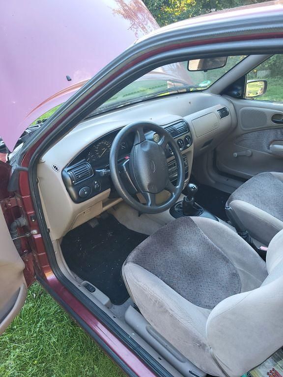 Gebraucht 1995 Ford Escort Limousine | 1.950 € - Bild 1/4