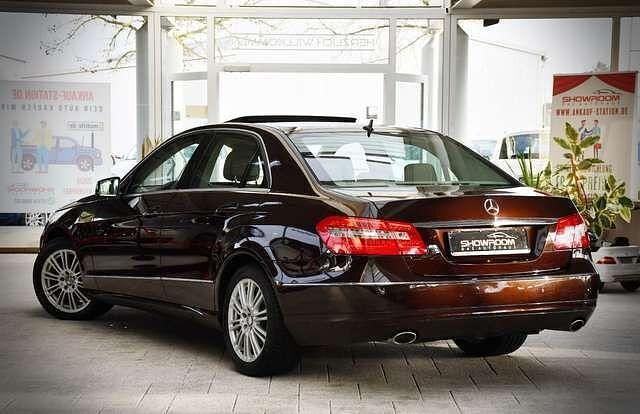 Gebraucht Mercedes E350 231 PS (169 kW) 2010 Braun Limousine