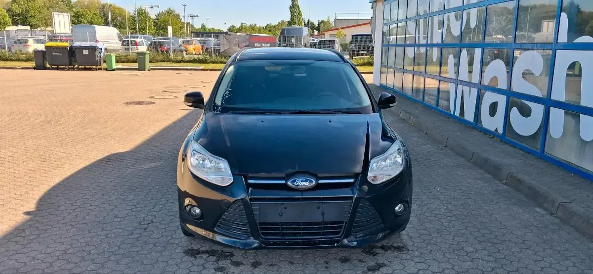 Gebraucht Ford Focus 115 PS (84 kW) 2012 Schwarz Kombi