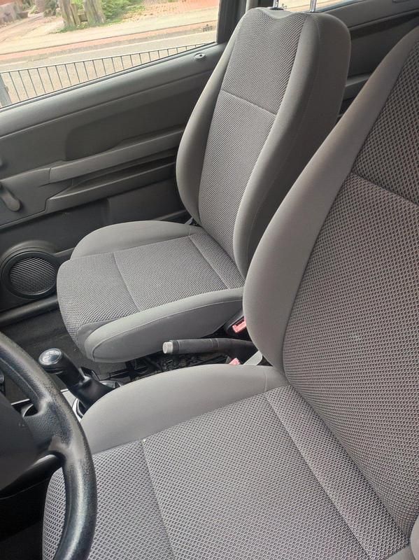 Usata VW Fox 54 CV (39 kW) 2009 Nero Utilitaria