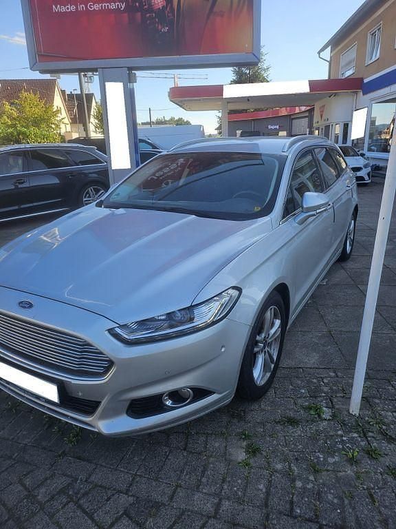 Gebraucht Ford Mondeo Titanium 160 PS (117 kW) 2015 Silber Kombi