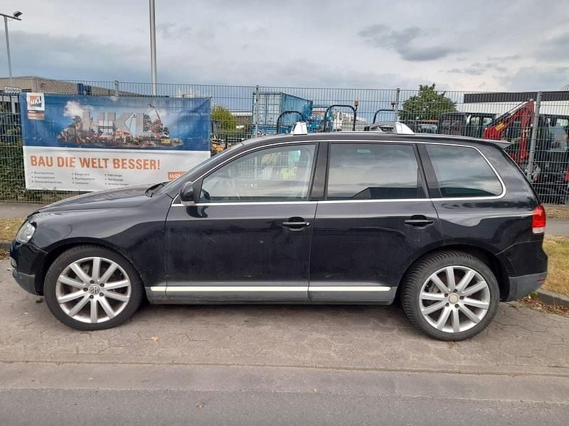 Schwarz Gebraucht 2006 VW Touareg SUV | 2.299 € - Bild 1/4