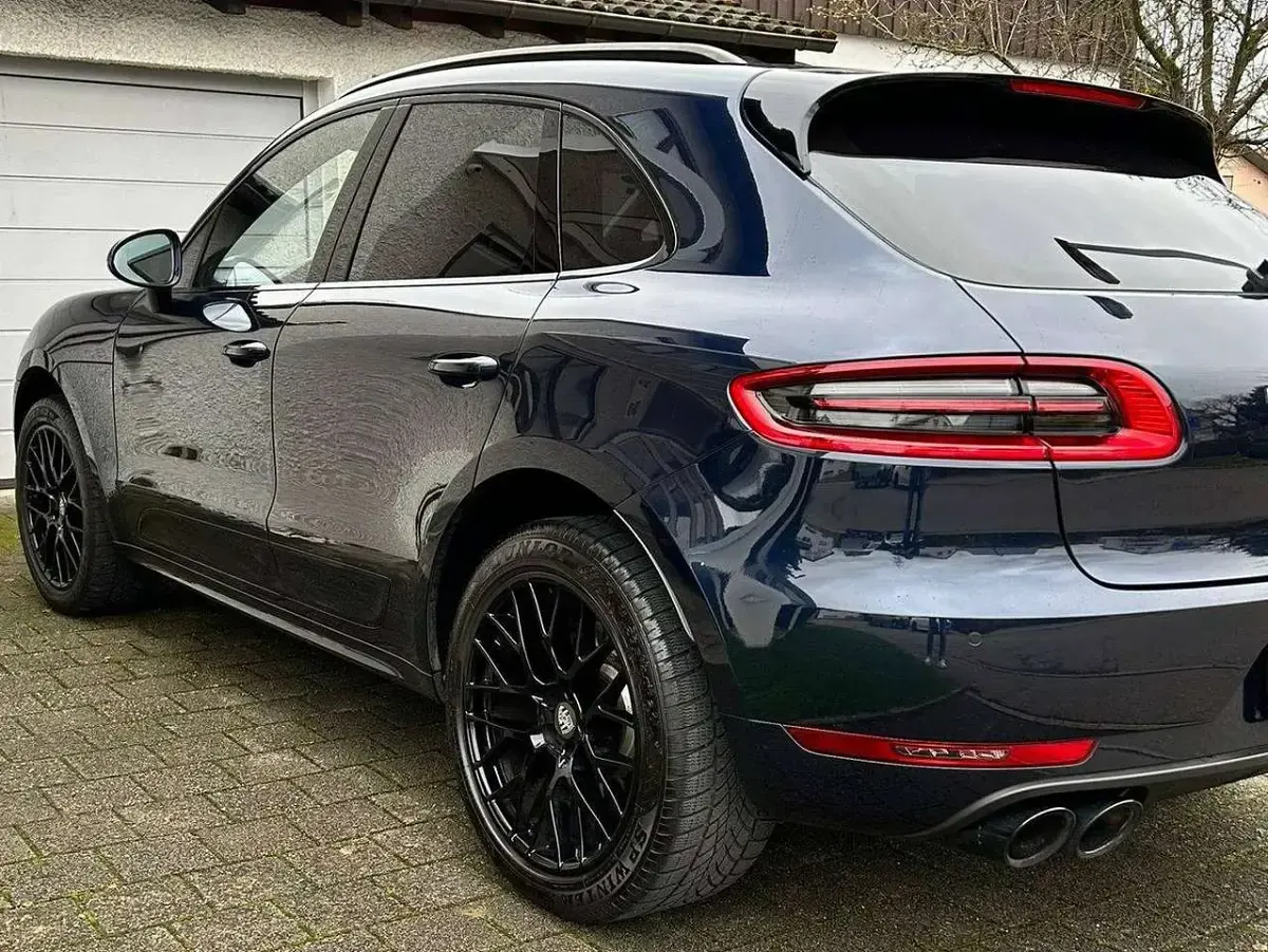 Gebraucht Porsche Macan Turbo 400 PS (294 kW) 2018 Blau SUV