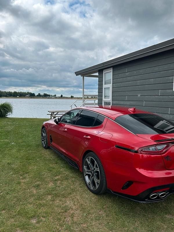 Gebraucht Kia Stinger 370 PS (272 kW) 2018 Rot Kleinwagen