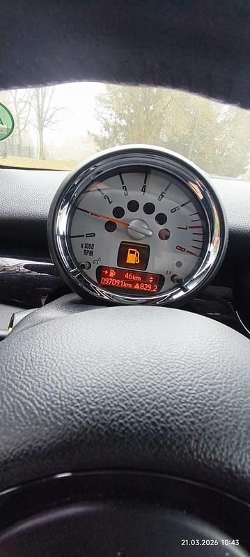 Gebraucht Mini Cooper 122 PS (89 kW) 2011 Schwarz Kleinwagen