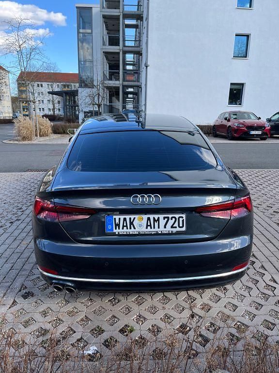 Gebraucht Audi A5 Sportback Ambiente 190 PS (139 kW) 2018 Grau Kleinwagen